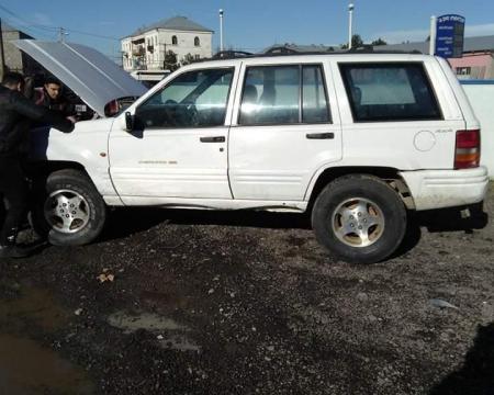 iyideba grand cherokee 1996 wlianis nawilebi