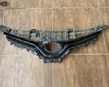 წინა ბამპერის ცხაური