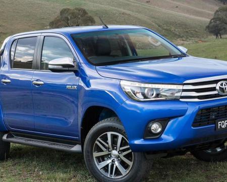 TOYOTA HILUX 