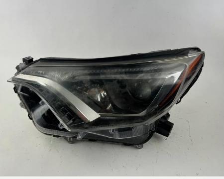 იყიდება ორიგინალი მარცხენა წინა ფარი