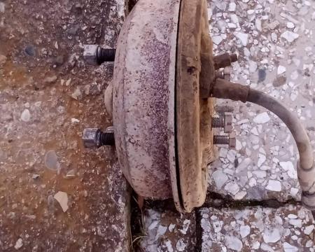 უკანა სტუპიცა ბარაბნიან კალოტკებიანად და პაჩებნიკებიანად.