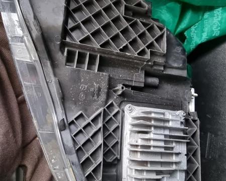 W212 რესტის ფარი