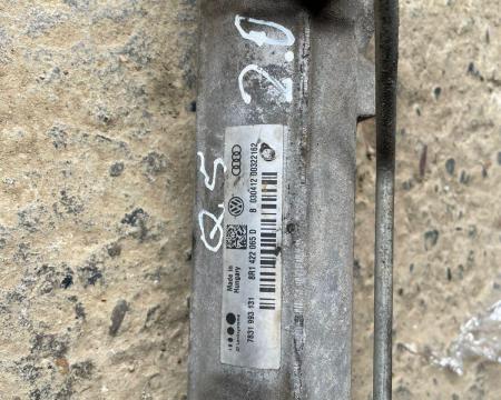 AUDI Q5 PREMIUM PLUS რულავოი კალონკა