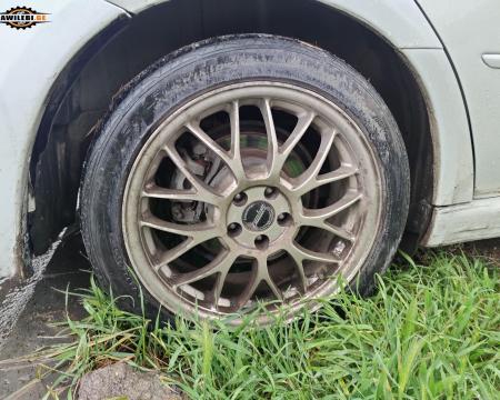 Subaru legacy 2.0 r
