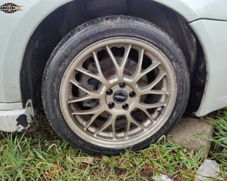 Subaru legacy 2.0 r