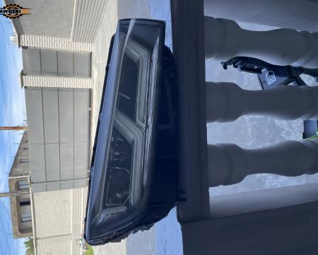 Audi q5 მარჯვენა ფარი თავისი ბლოკებით