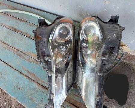 Toyota rav 4 წინა ფარები