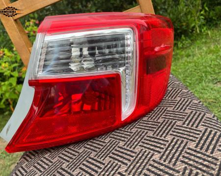 უკანა მარჯვენა ფარი