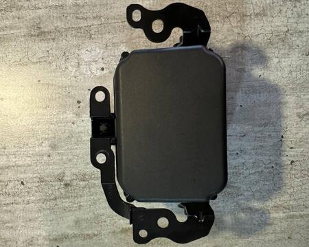 დისტრონიკი ( toyota prius (ZVW50) distronic sensor radar OE 8821047090 )
