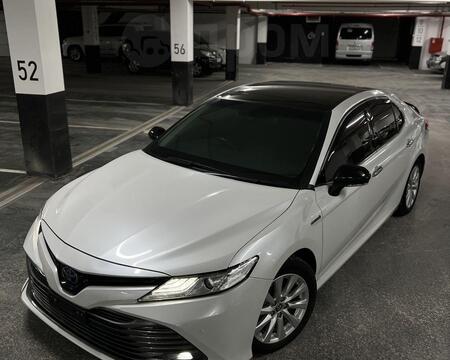TOYOTA CAMRI  V 70- 2018 - 2019.... ნახევარი ბამპერი