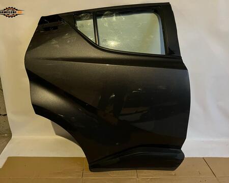 CHR  ზბორი კარებები ორიგინალი  ფასი 1500 წინა უკანა 1200