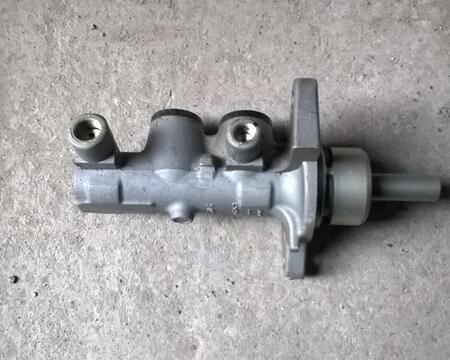 Opel Corsa C  სამუხრუჭე ცილინდრი