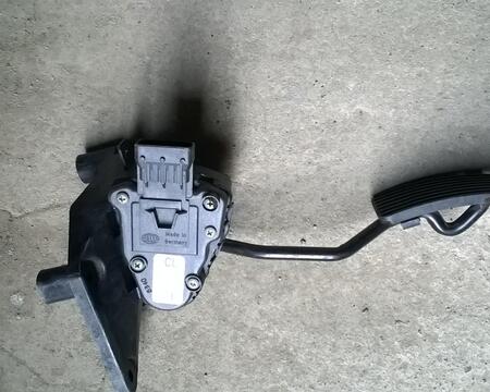 Opel Corsa C გაზის პედალი