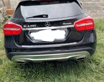 Mercedes-benz gla 250. 2.0
