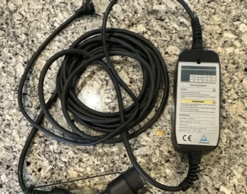 დამტენი მოწყობილობა Level 1+2 EV Charger  ბათუმში 