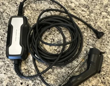 დამტენი მოწყობილობა Level 1+2 EV Charger  ბათუმში 