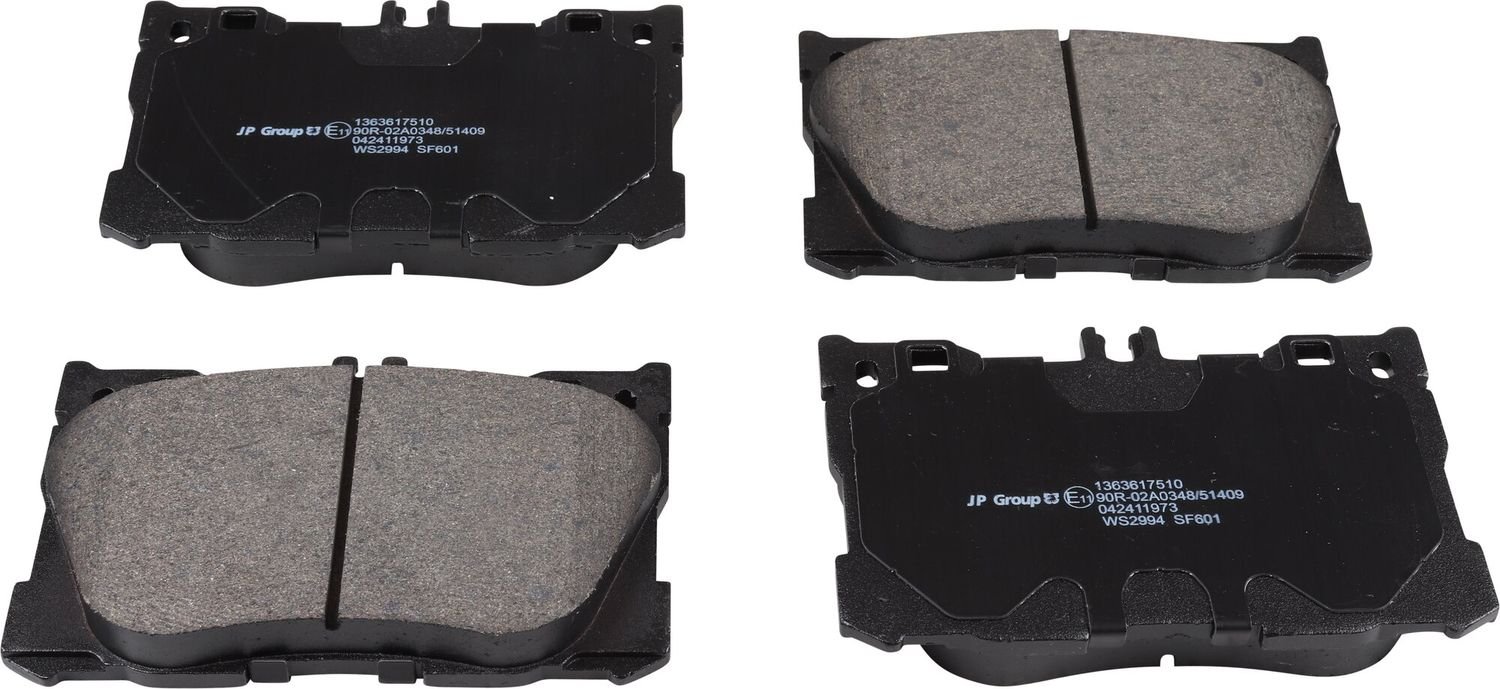 Front brake pads for Mercedes-Benz W205 / W213 / CLS-Class / GLC-Class, JP Group 1363617510